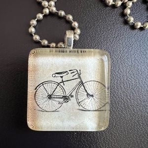 Bicycle charm pendant necklace